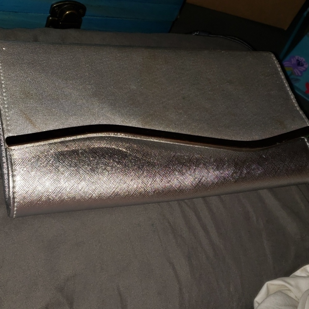 Silver clutch